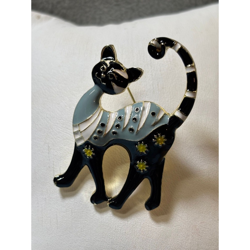 #33. Enamel Cat Brooch